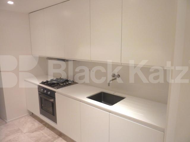 			 LET WITHIN 48HRS!, 1 Bedroom, 1 bath, 1 reception Flat			 Albert Street, CAMDEN / REGENTS PARK